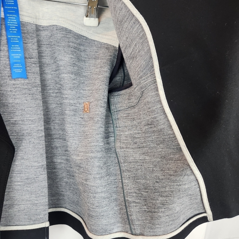 Kit & Ace Last Call Jacket Water Repellant Cropped structured size 2 in VGUC - Picture 8 of 12